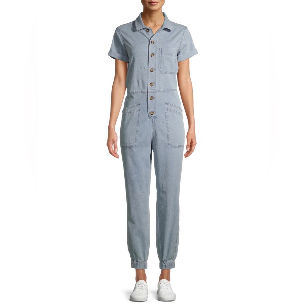 SOLD
Light Blue Denim Overalls